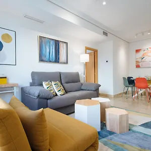 Apartamento San Bernardo Boutique - Free Parking, Sevilha